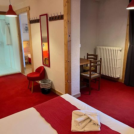 Hotel Valentin Pied Des Pistes เลส์เดอซาลป์ ภายนอก รูปภาพ