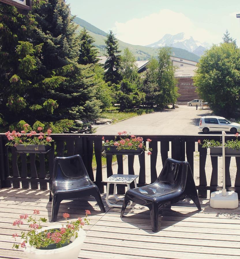 Hotel Valentin Pied Des Pistes เลส์เดอซาลป์ ภายนอก รูปภาพ