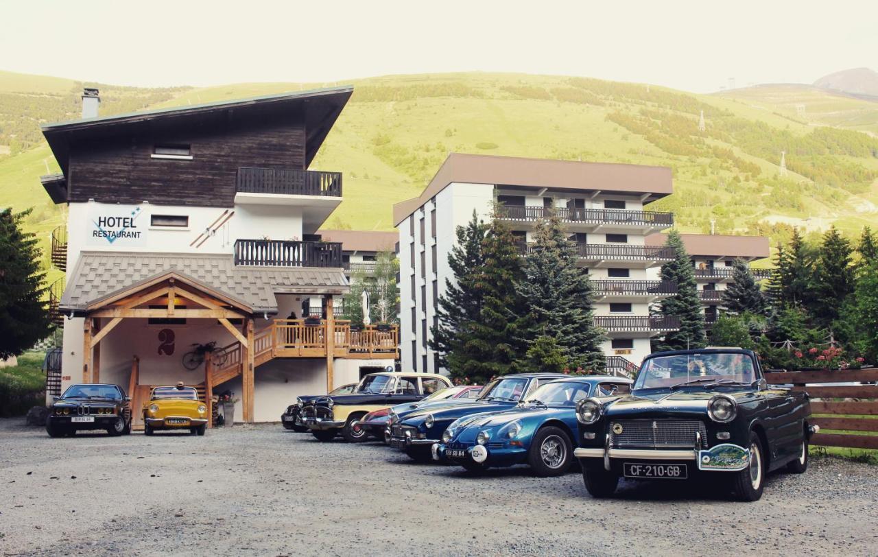 Hotel Valentin Pied Des Pistes เลส์เดอซาลป์ ภายนอก รูปภาพ