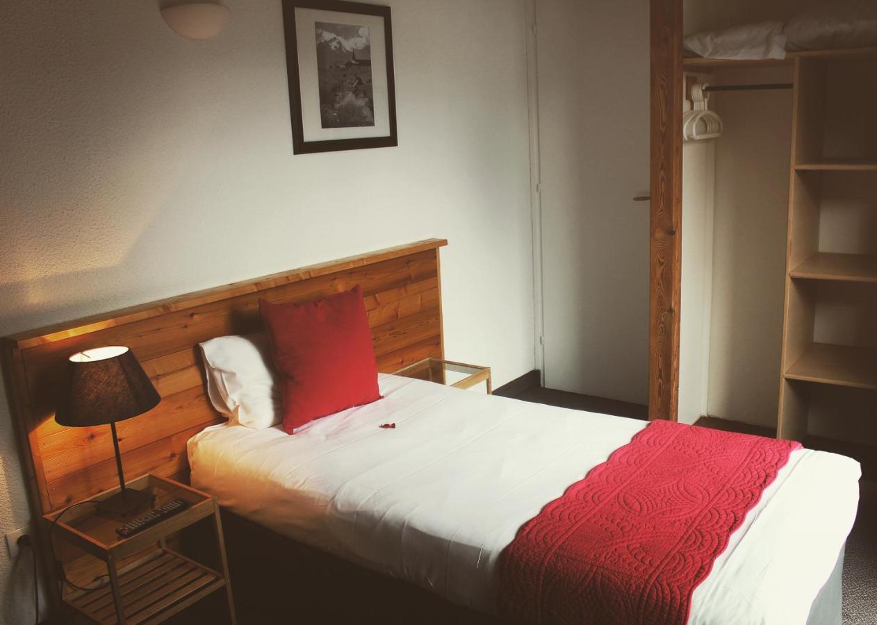 Hotel Valentin Pied Des Pistes เลส์เดอซาลป์ ภายนอก รูปภาพ