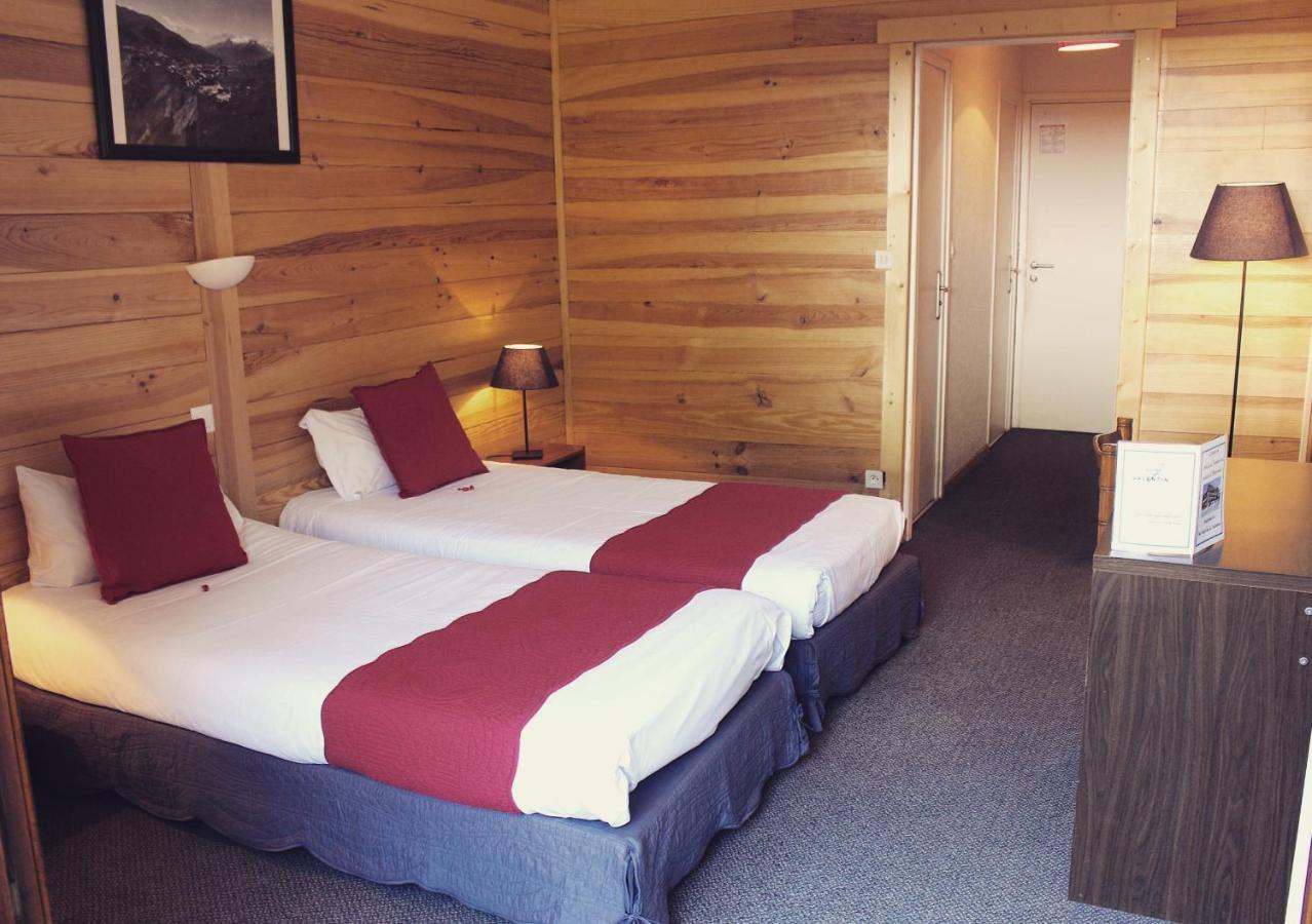 Hotel Valentin Pied Des Pistes เลส์เดอซาลป์ ภายนอก รูปภาพ