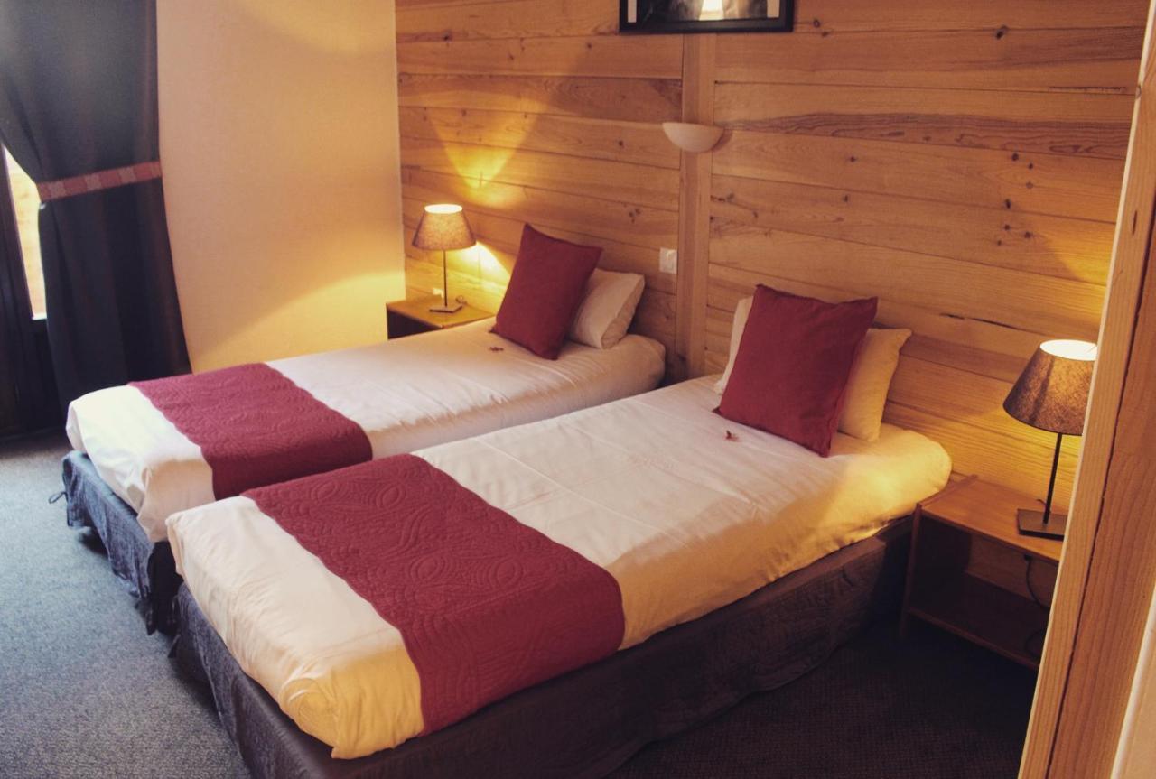 Hotel Valentin Pied Des Pistes เลส์เดอซาลป์ ภายนอก รูปภาพ